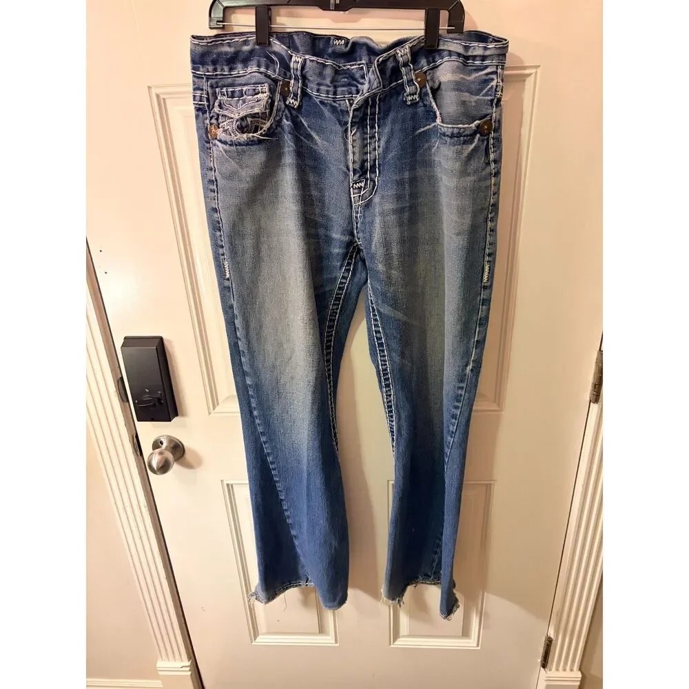 True Religion Jeans Mens 38 RARE Straight Flaps Nat Mega T Distress